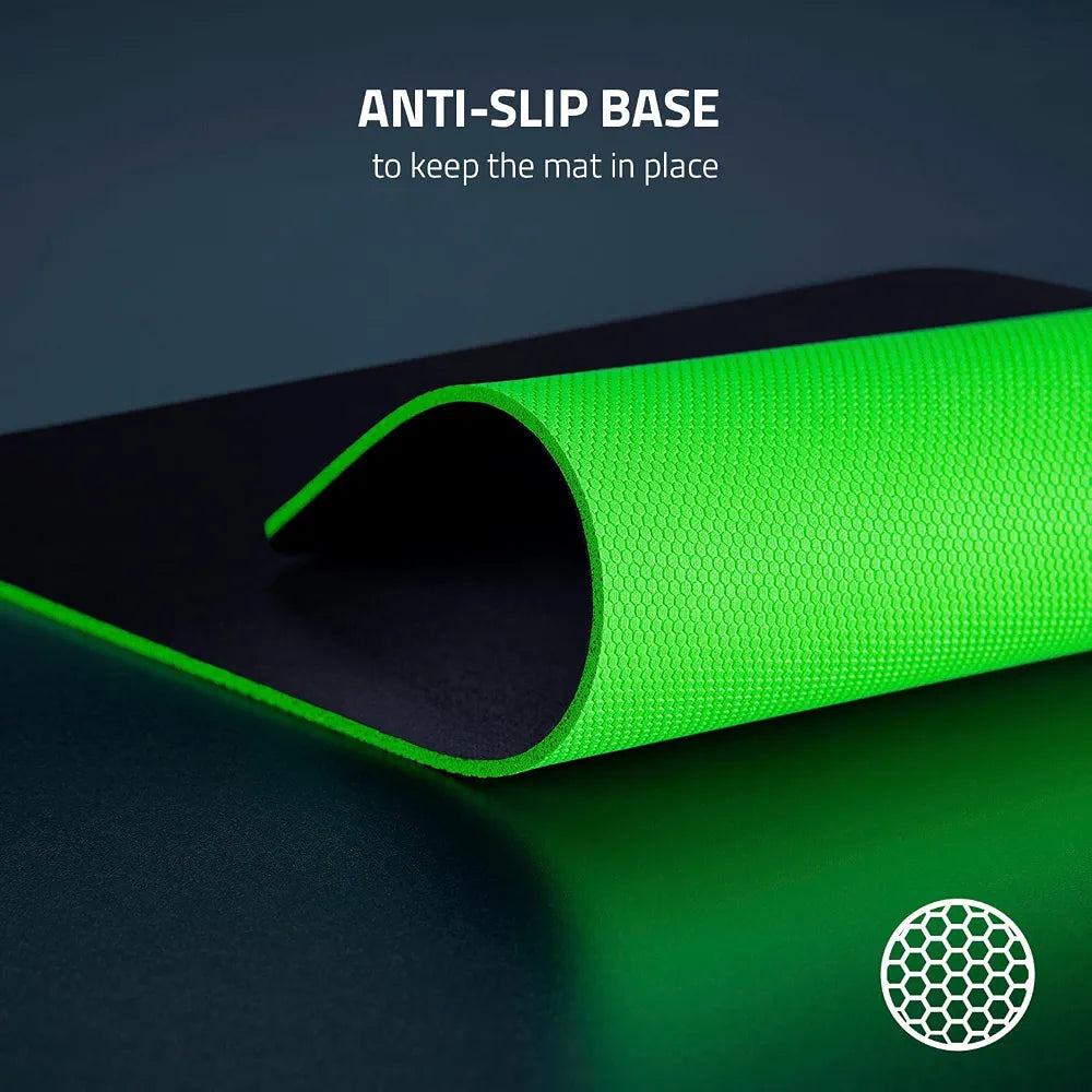 Razer Gigantus V2 Cloth Gaming Mouse Pad - Medium - RZ02-03330200-R3M1